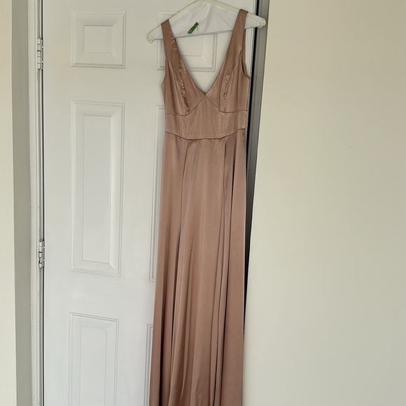 Used one time - Picture 2 of 3